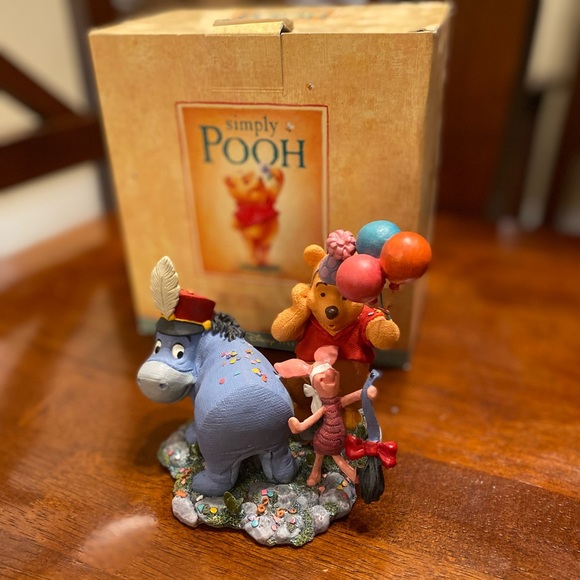 🎈 Simply Pooh: Birthday Collectible - Picture 2 of 10